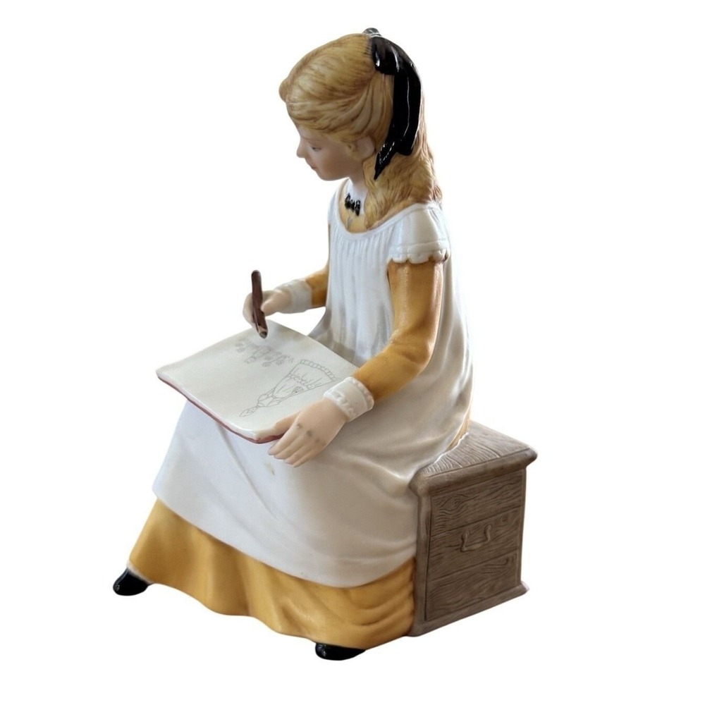 Tasha Tudor Amy Little Women Figurine Porcelain Multicolor Excellent Matte Art